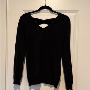 Love Ellie Mia Back detail V-Neck Sweater